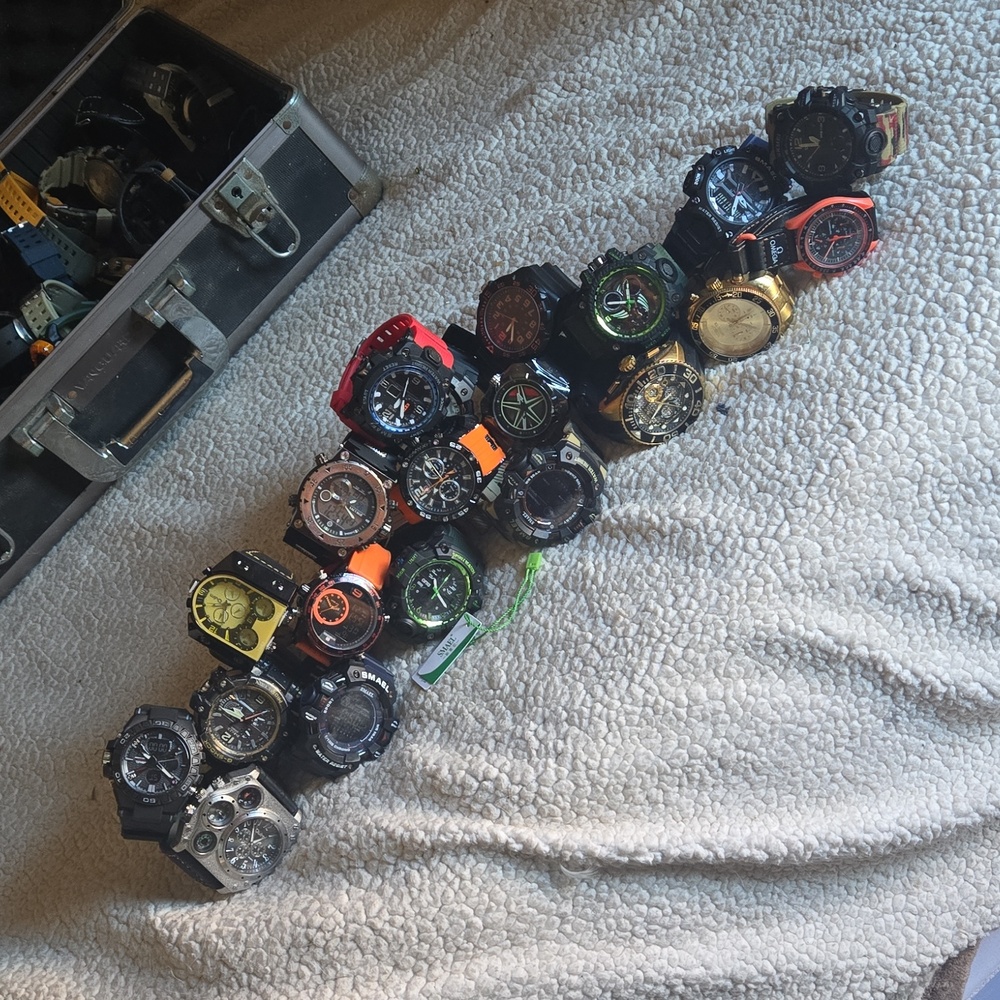 Men's Multi-Color Watches Im  selling All Of Them Together For $50!